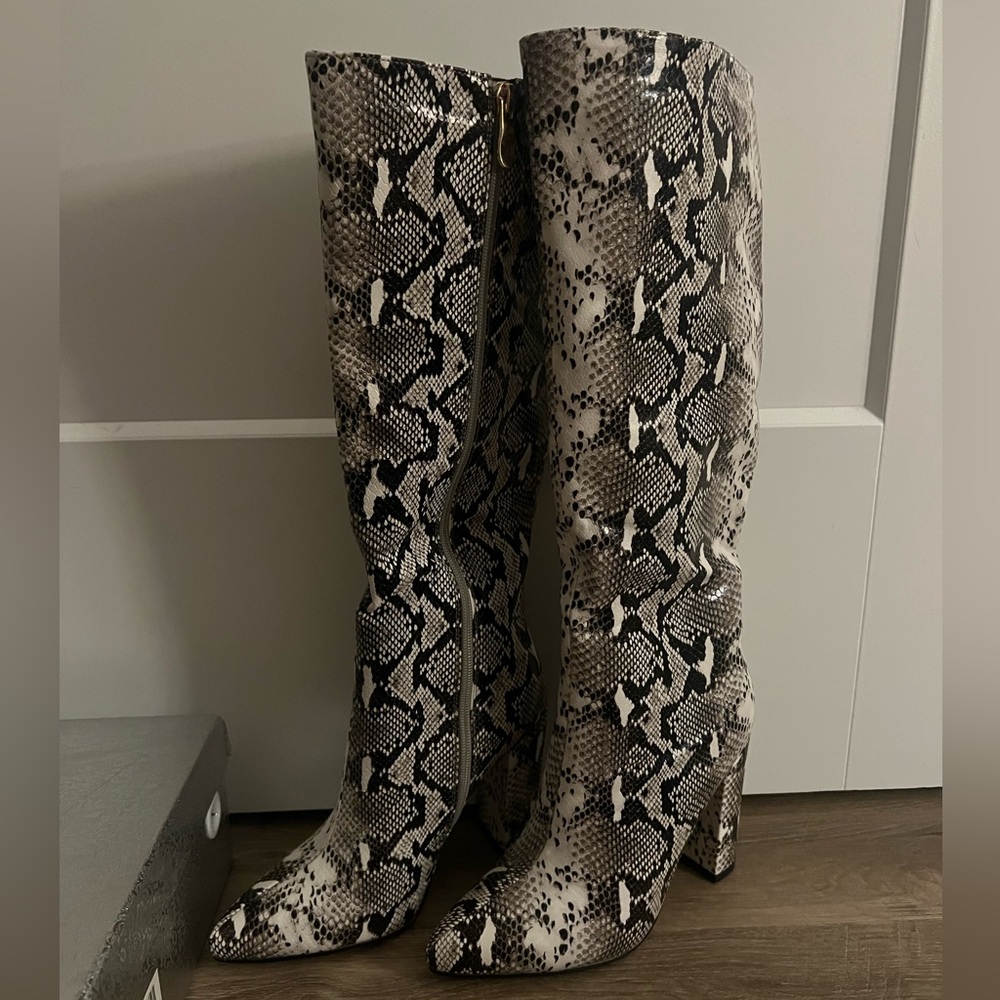 Snake skin, Knee high, High heal boots
